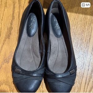 A2 by Aerosoles Women's Elegant Black Flats